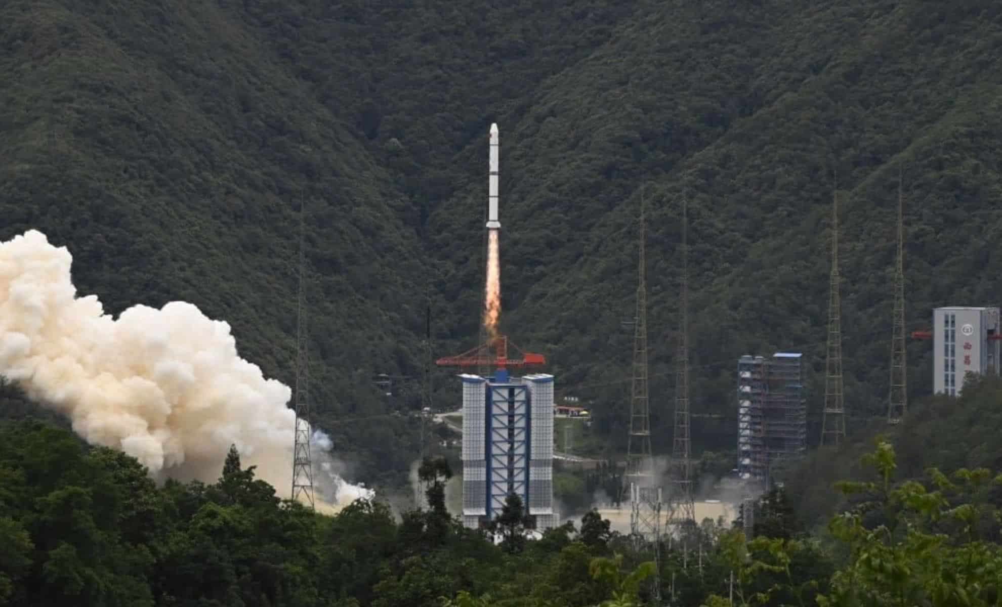 France and China Unite to Launch Satellite Investigating Universe’s Most Intense Explosions 