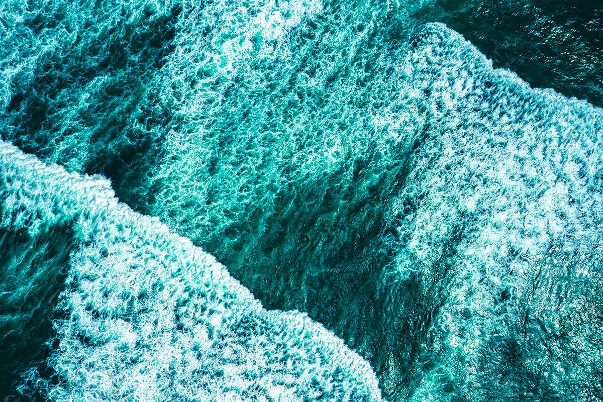 Enormous Subterranean Ocean Discovered 700 km Beneath Earth's Crust 