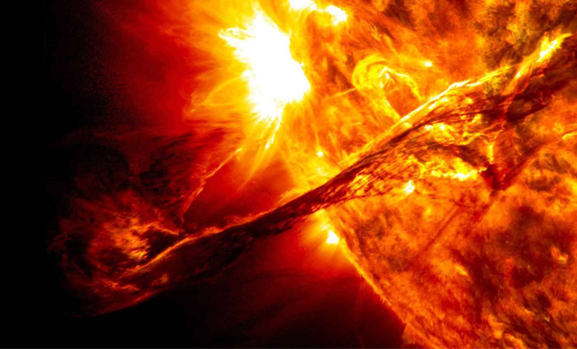 Solar Flare Near Equinox Sparks Watch for Possible Geomagnetic Disturbance This Week 
