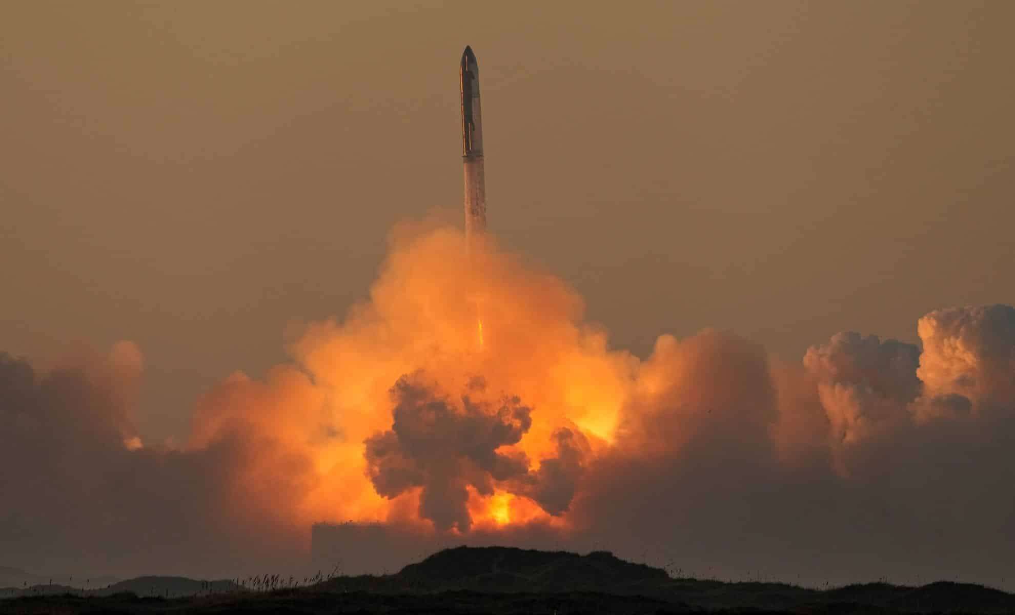 SpaceX Starship Blast Temporarily Pierces Earth’s Upper Atmosphere, Research Finds 
