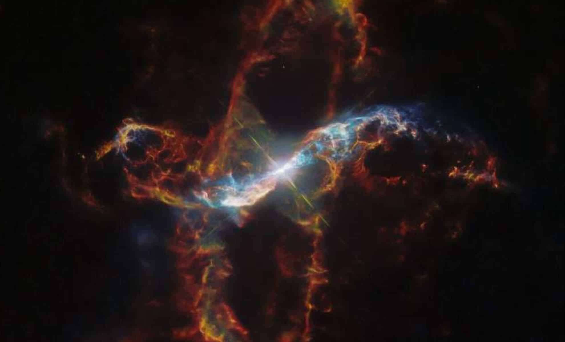 Revealing the Fiery Dynamics of R Aquarii Through Hubble’s Lens 