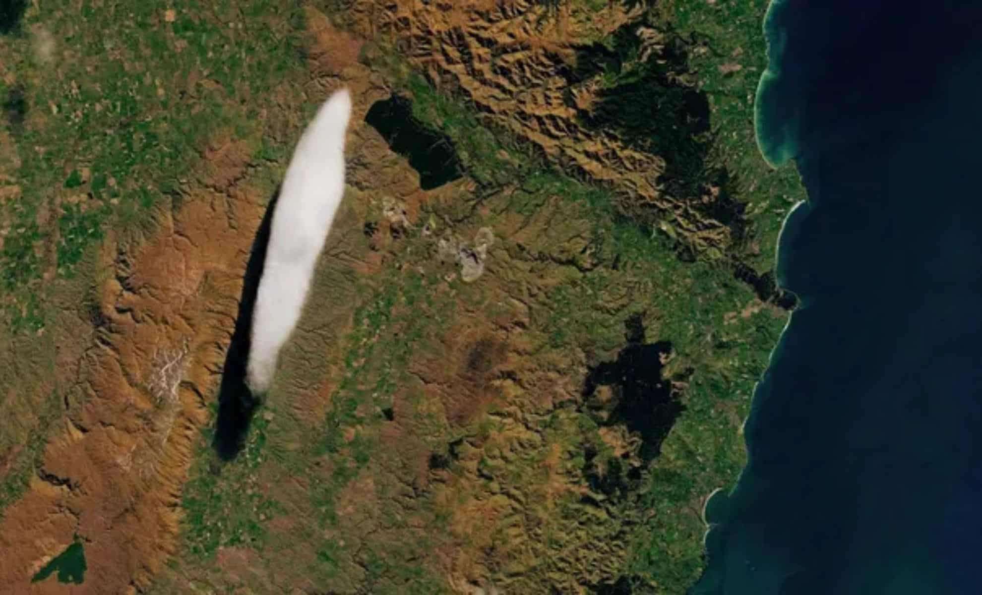NASA Satellite Reveals Unique ‘Pet Cloud’ Over New Zealand’s Mountain Range 