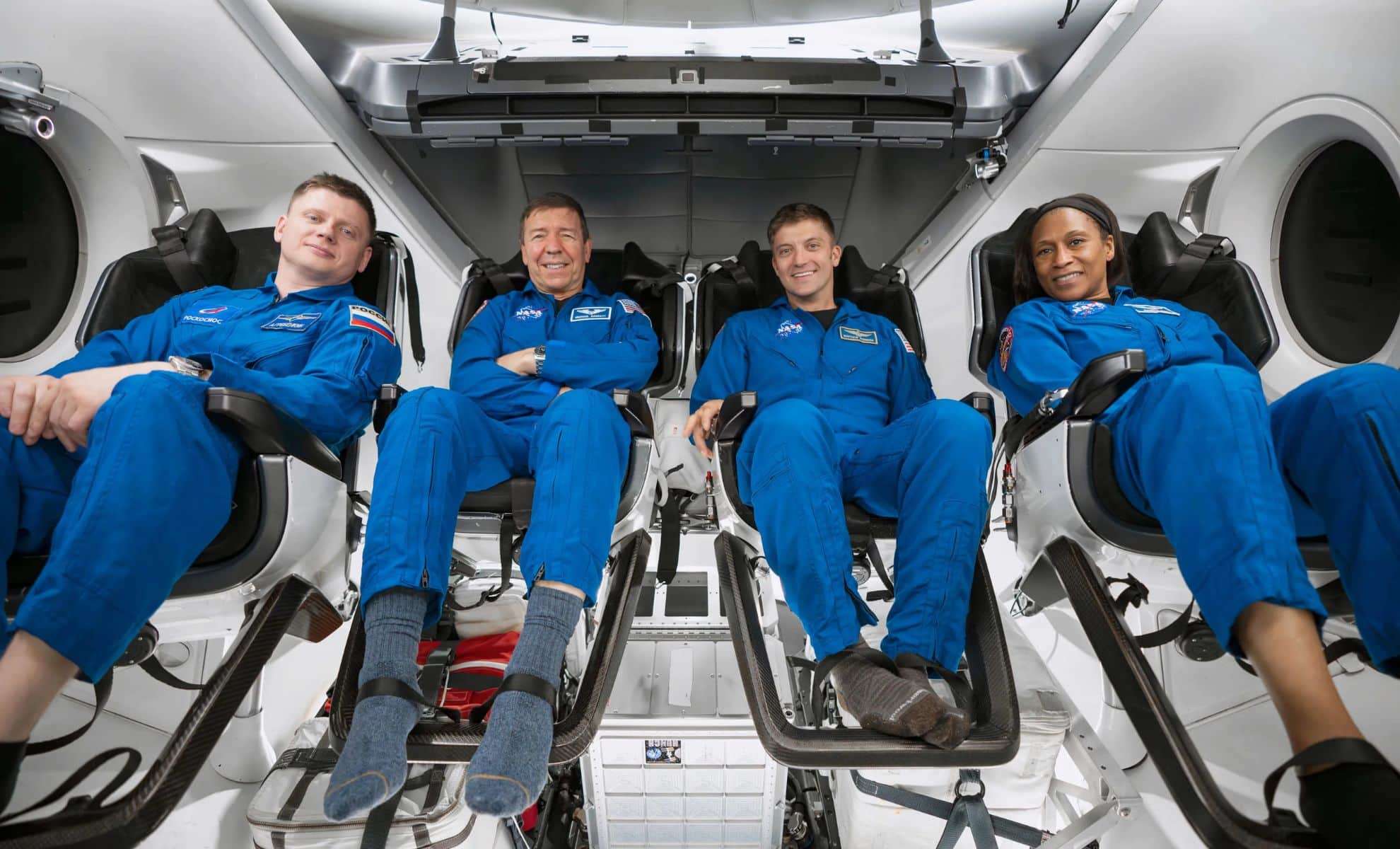 Crew-8 Return from ISS Postponed Amid Hurricane Milton Threat 