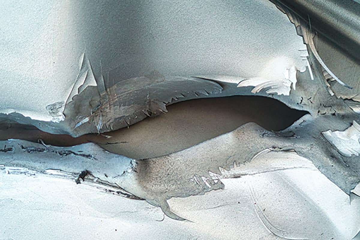 Researchers Discover Remarkable Self-Repairing Behavior in Platinum Metal 