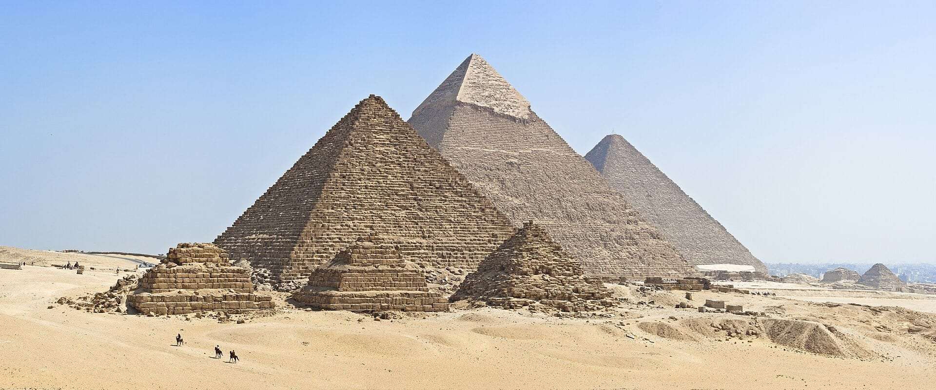 experts-use-space-to-finally-unlock-the-secret-of-how-ancient-egypts-pyramids-were-built-4b18e5070d033e3a7cae7e42eaea6e98.jpg