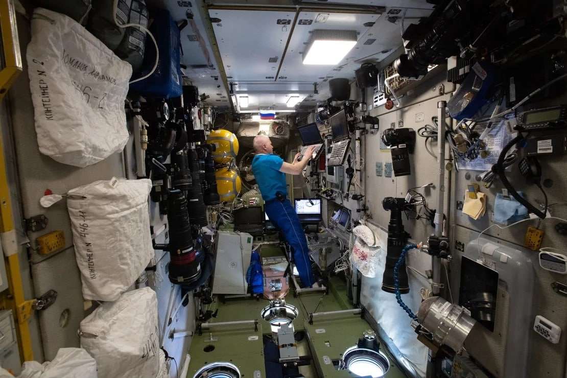 Roscosmos-cosmonaut-Oleg-Novitskiy-63d942fcb2e9bd309decafa6d63f3e13.jpg