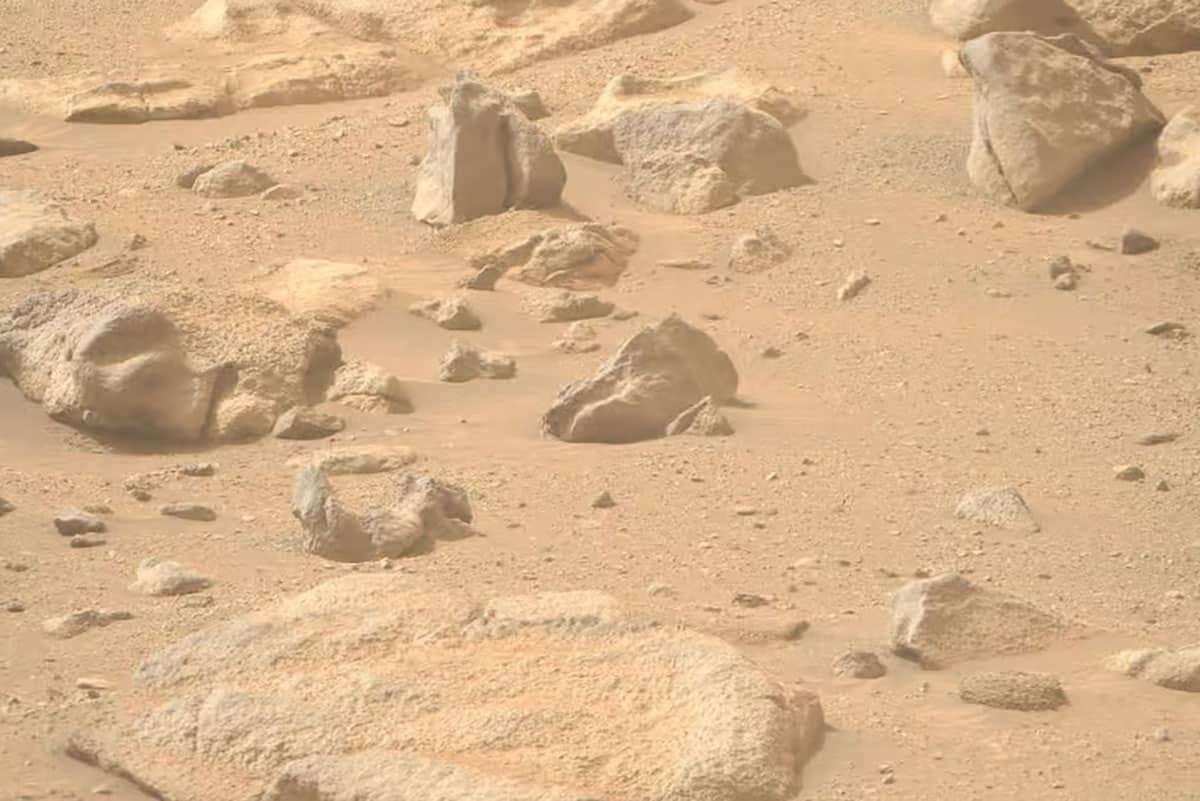 Mars Rover Captures Image of a ‘Frowning Face’ on the Red Planet 