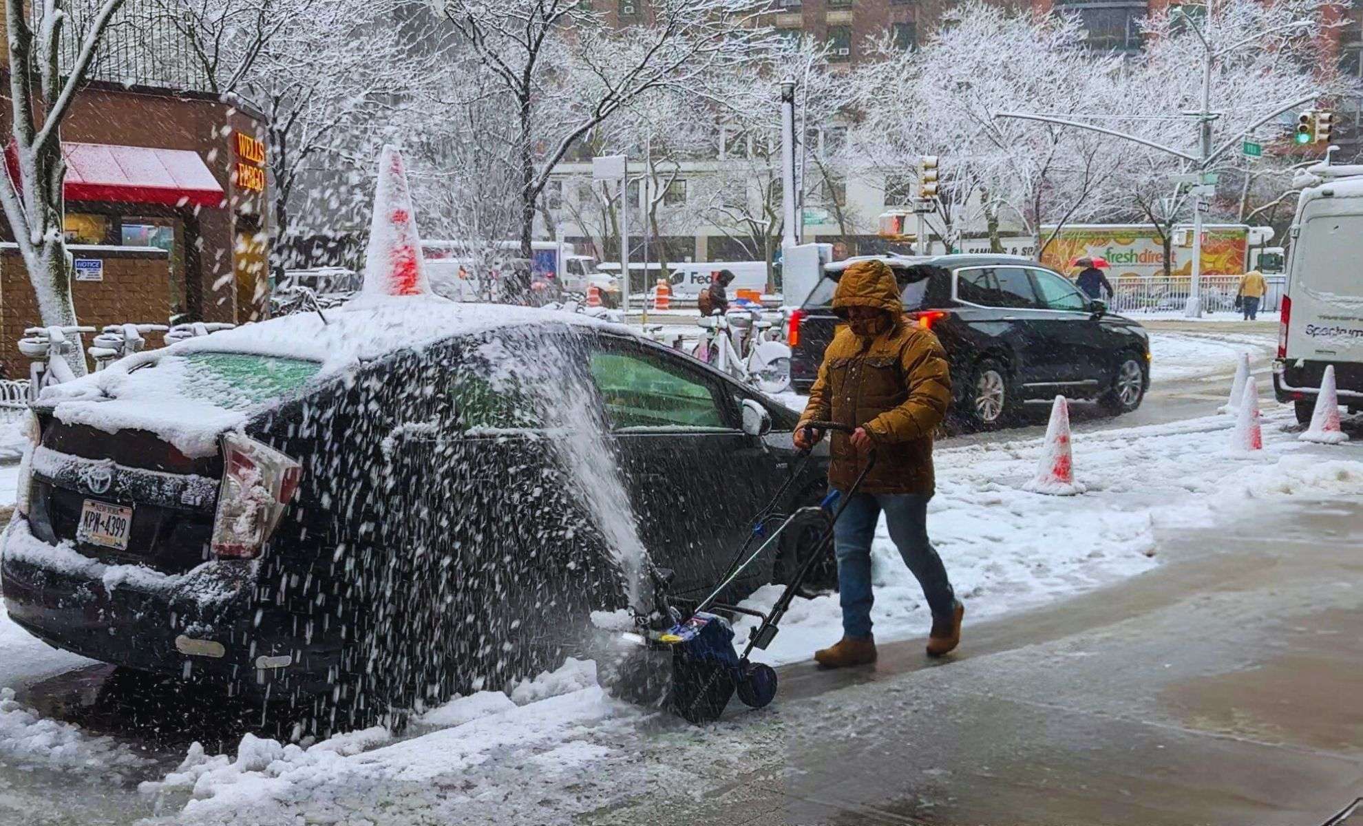 Emergency Declared in 11 New York Counties Amid Record Lake-Effect Snowfall 