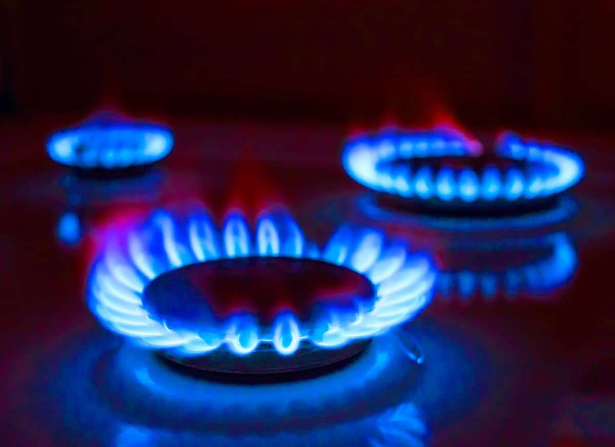 US Safety Regulators Mull Over Potential Gas Stove Ban Amid Rising Health Concerns 