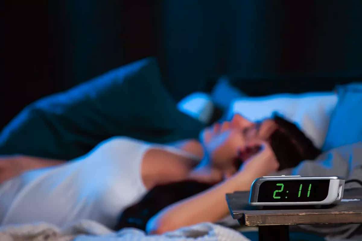 What Causes Us to Wake Up Between 3 and 4 AM Every Night? 