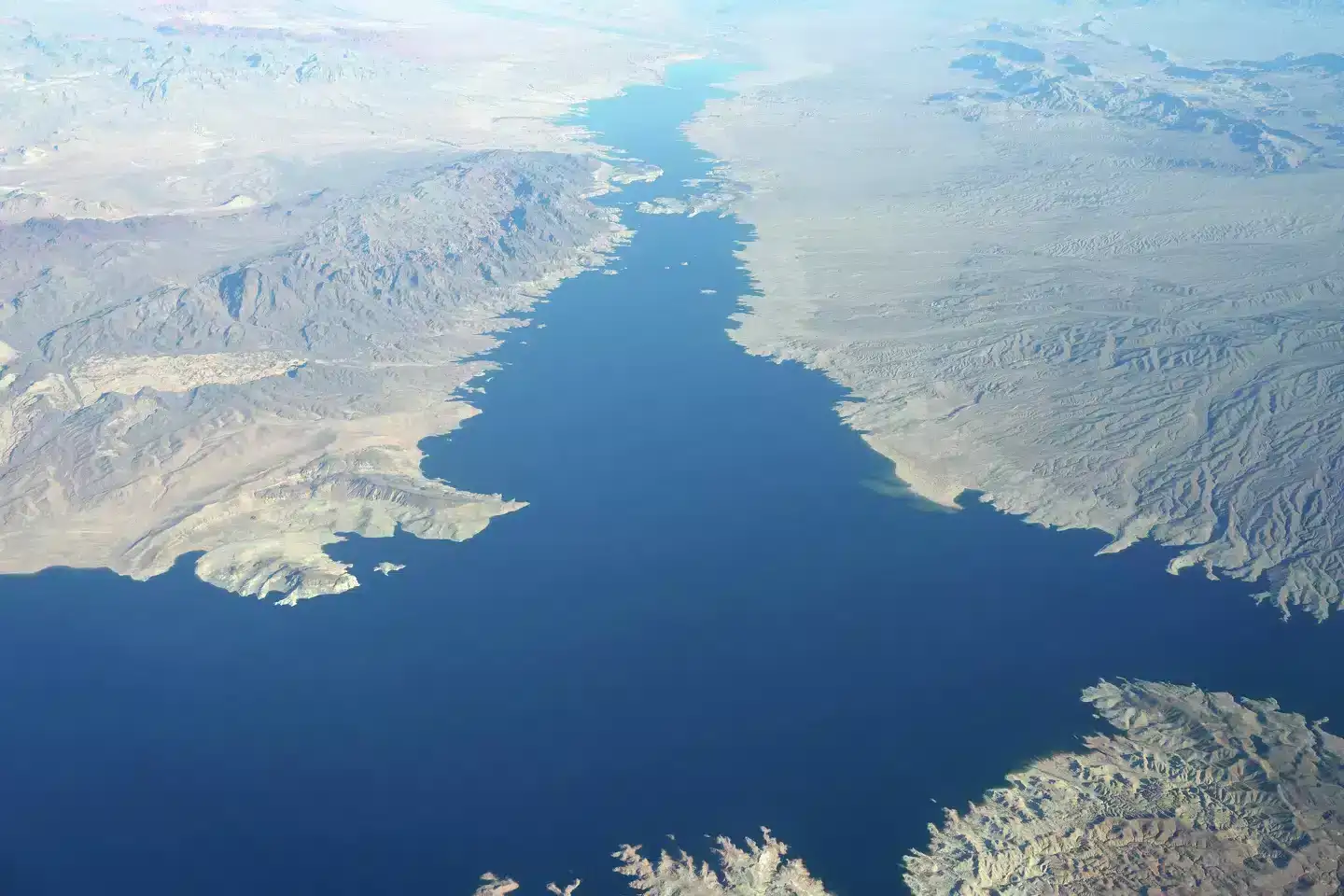 An-aerial-view-of-Lake-Mead-on-Feb.-16-2024-d5f563c716b157bdc8e2480589d23b97.webp