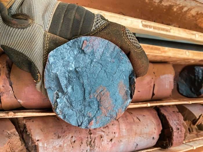world-largest-iron-ore-deposit-australia-c922f7cdfd0c15b3693aefc0e9f9453f.jpg