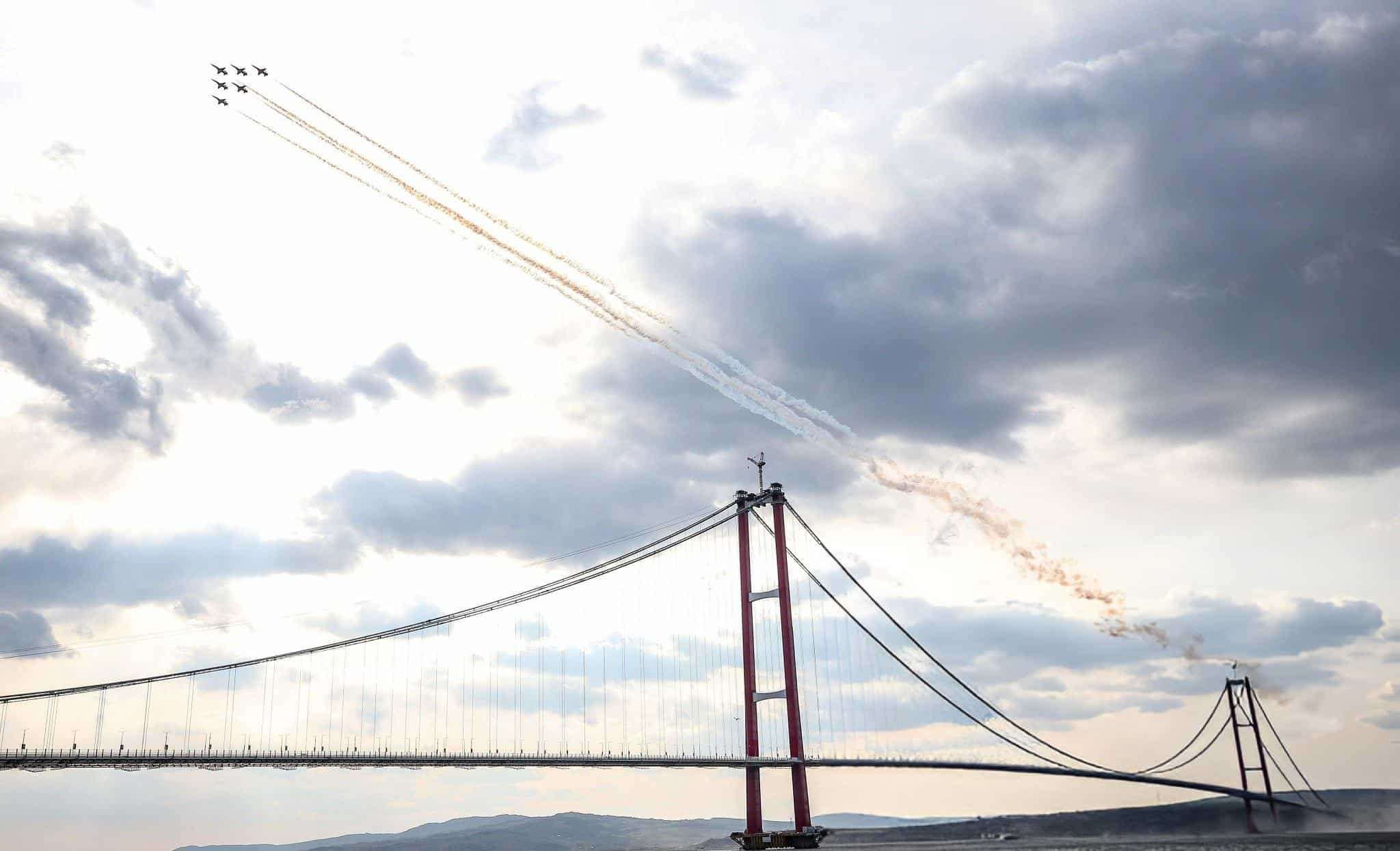 worlds-longest-suspension-bridge-redefines-travel-between-europe-and-asia-cutting-time-by-93-018a66c25c24b23b9490050c9d536a6f.jpg