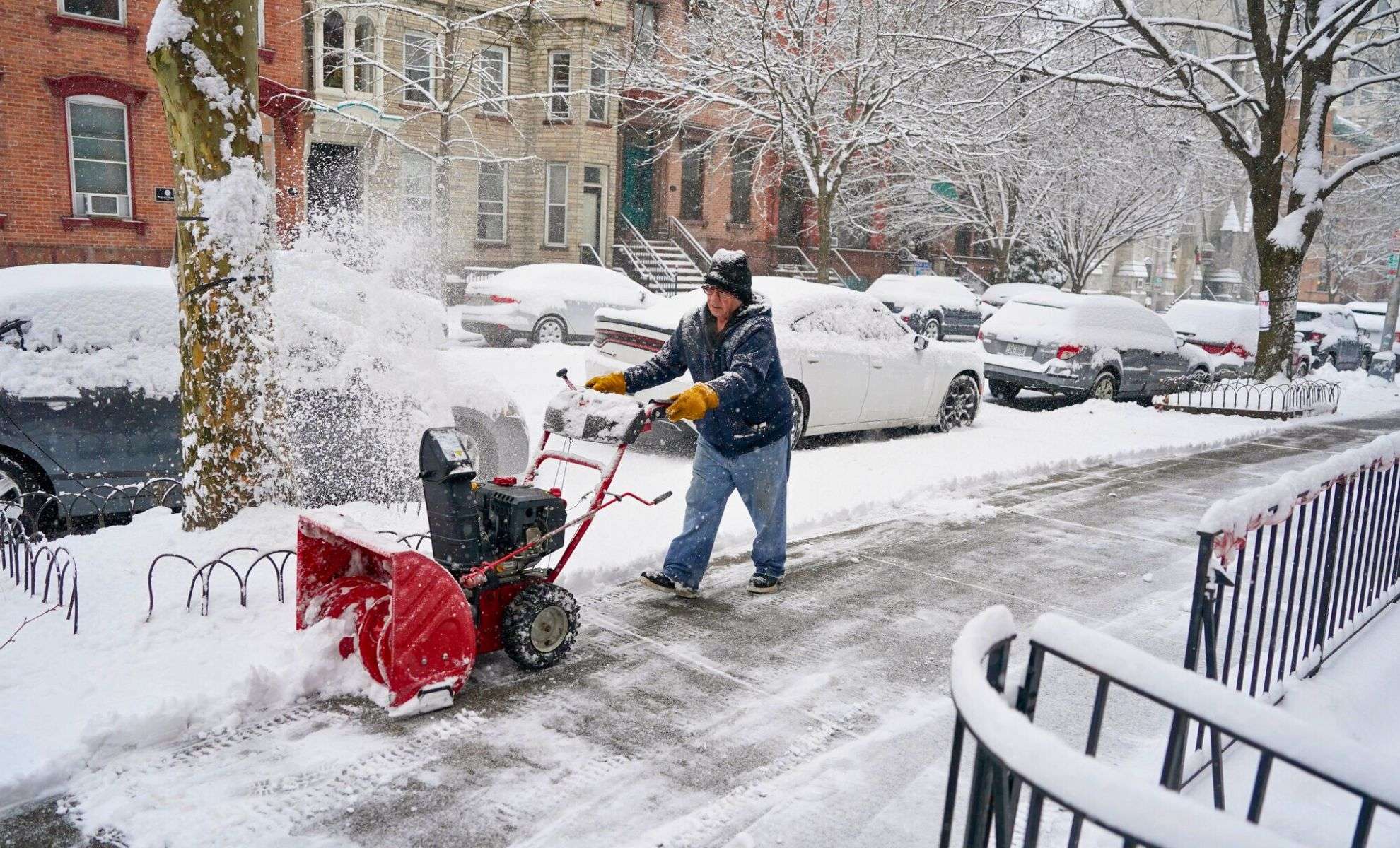 Heavy Rain and Snowstorms Forecasted Across U.S. as Holiday Week Unfolds 