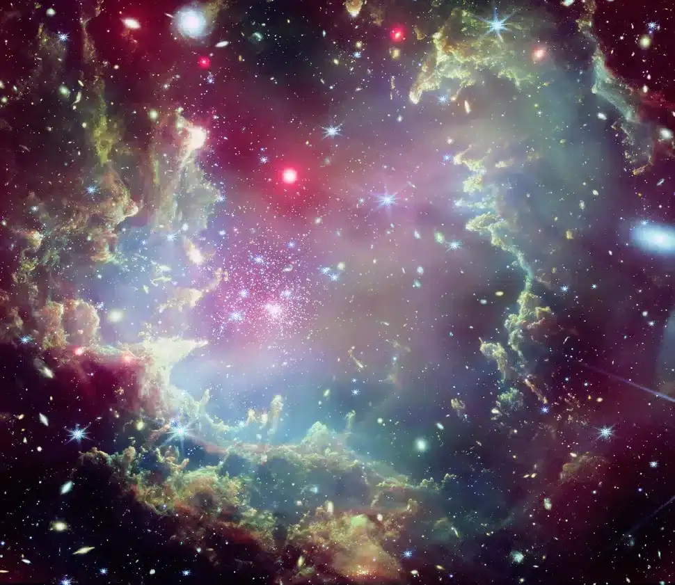 nasas-webb-chandra-cosmic-christmas-wreath-27d2977982f4b30b5fee9f7963b6fc00.webp