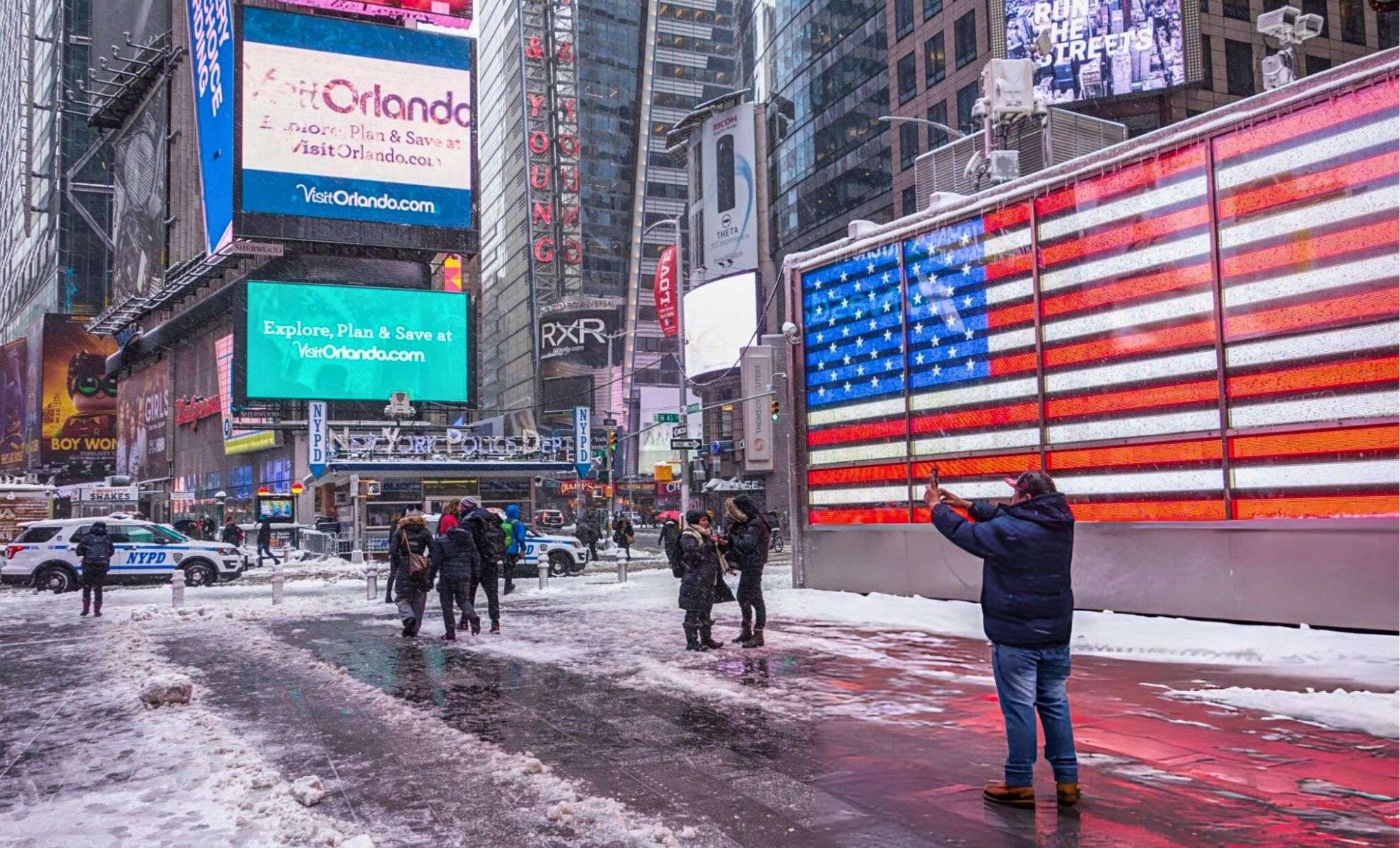 Northeast Faces Winter Storm: Snow and Ice Complications Forecast Along I-95 Corridor 