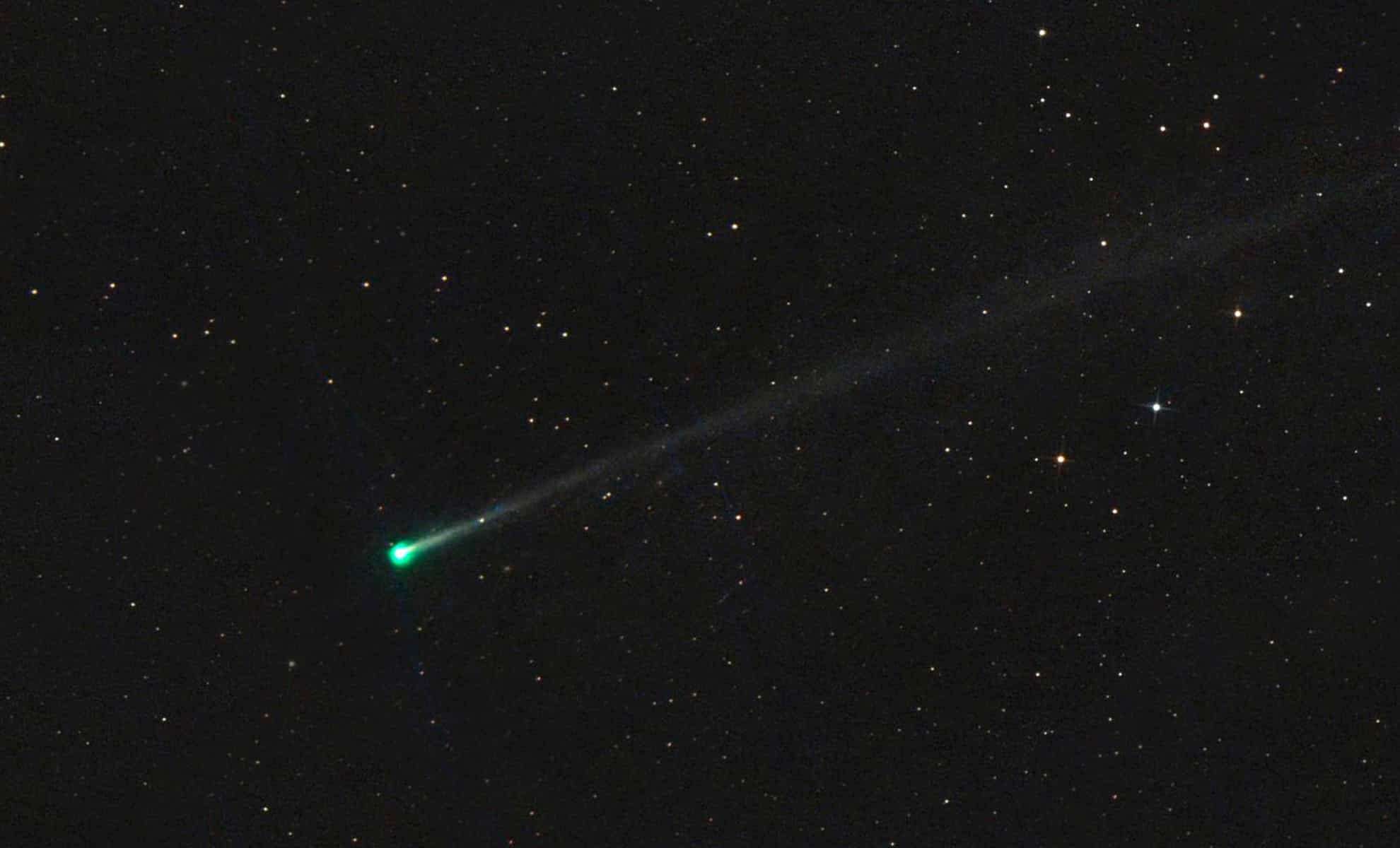 Stargazers Anticipate a Brilliant Comet That Could Eclipse Venus Next January 
