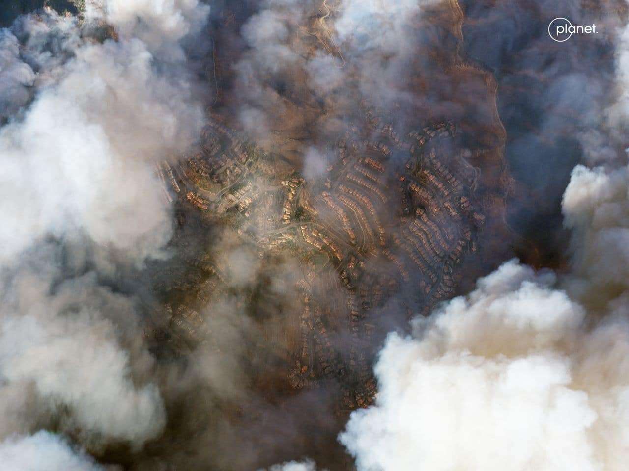 SkySat-image-of-area-impacted-by-Palisades-Fire-in-Los-Angeles-County-California-on-January-8-06d08b00e8419ee99664647ee0e77136.jpg