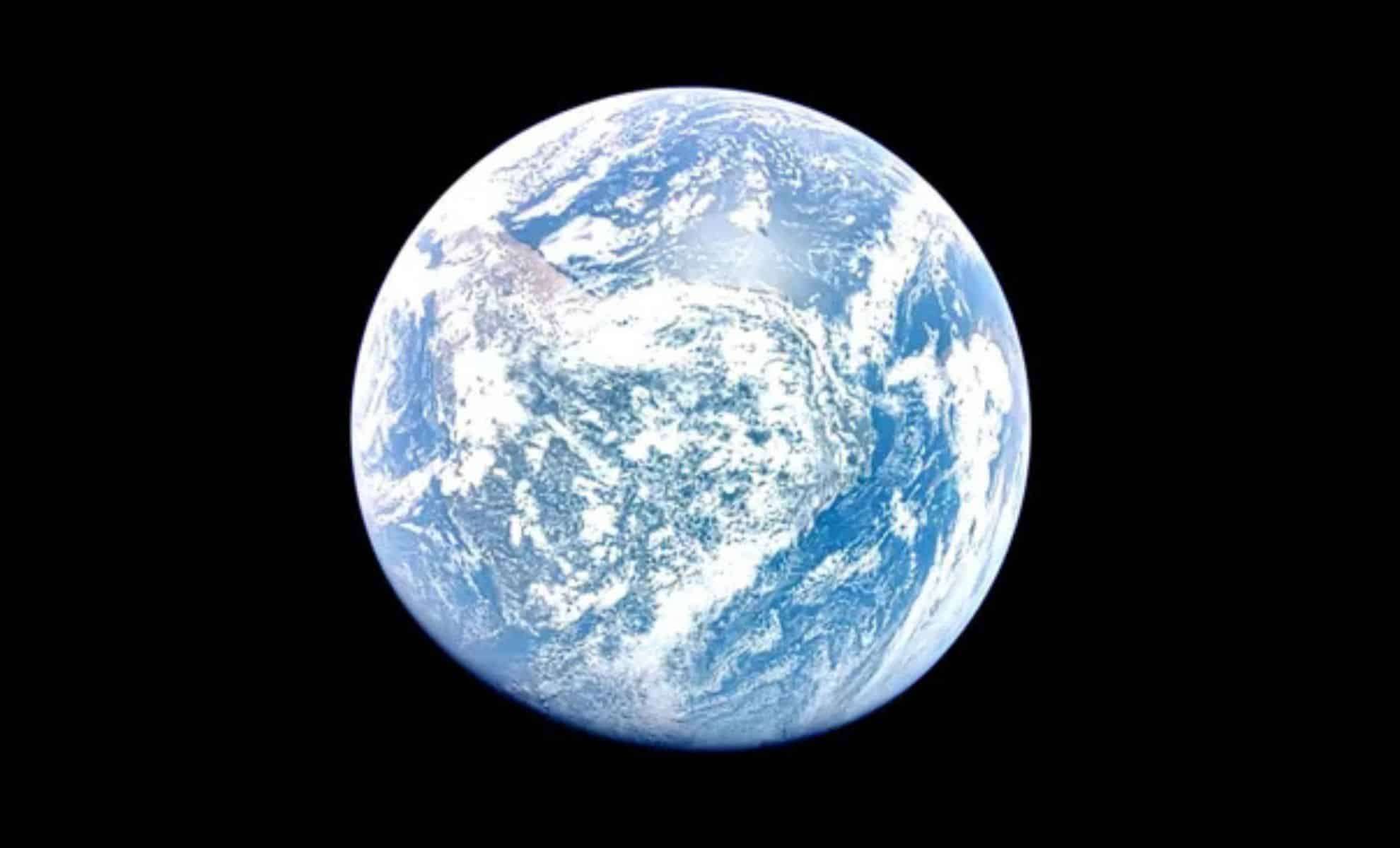 Blue Ghost Moon Lander Captures Stunning Earth Views Ahead of Lunar Mission 