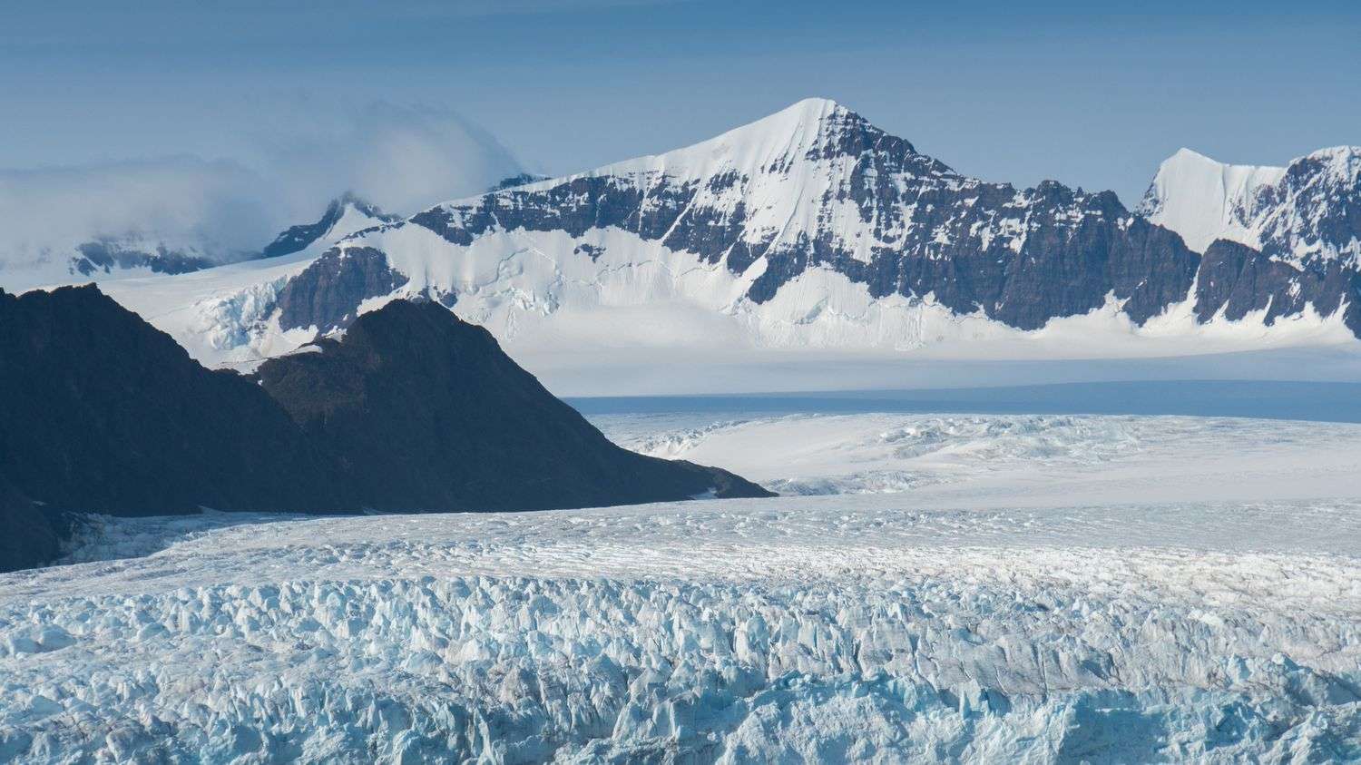 Groundbreaking Discovery: European Team Recovers Ice Over 1.2 Million Years Old from Antarctica 