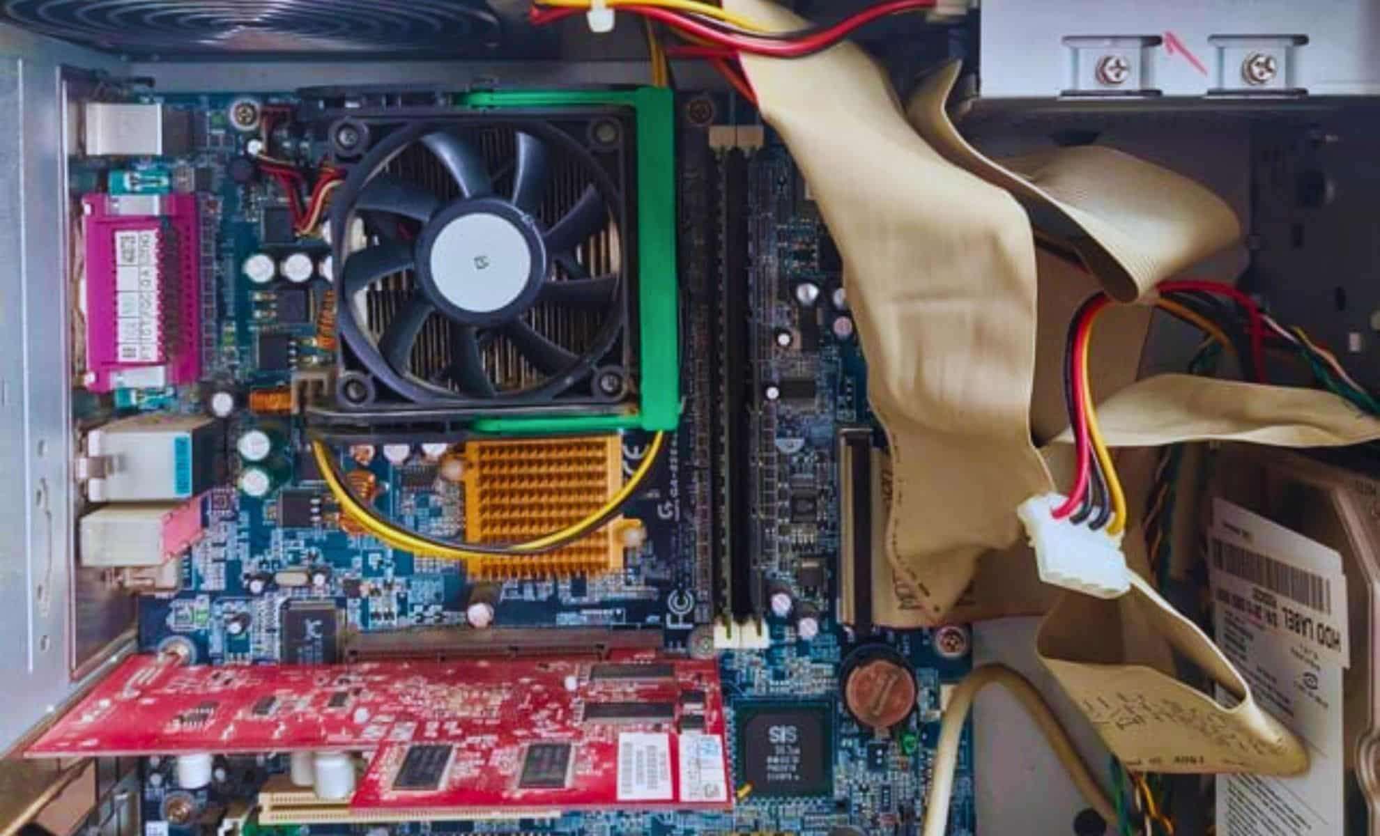 Dad Spends 1,200 Euros on Gaming PC for Son Only to Discover It’s 10 Years Old 