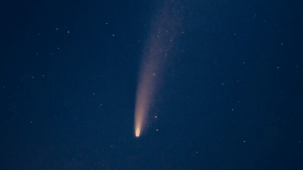 ESA Confirms Comet Fragment Flashed Over Spain, Not a Meteorite 