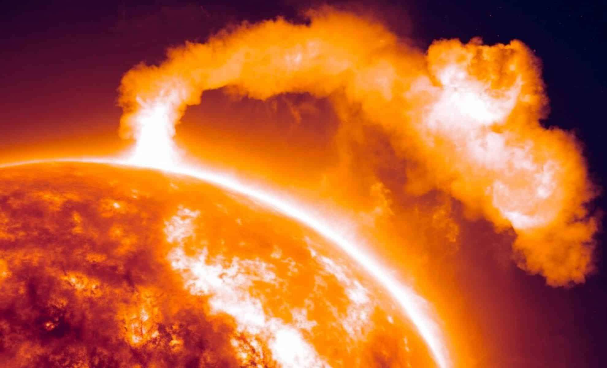 Experts Warn: Upcoming Solar Storm Could Trigger Global Power Outages 