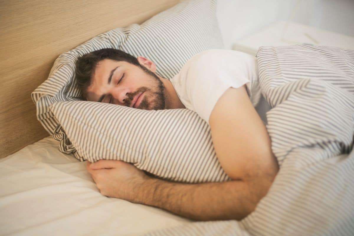 What Your Pillow Marks Say About Your Skin and How to Prevent Them 
