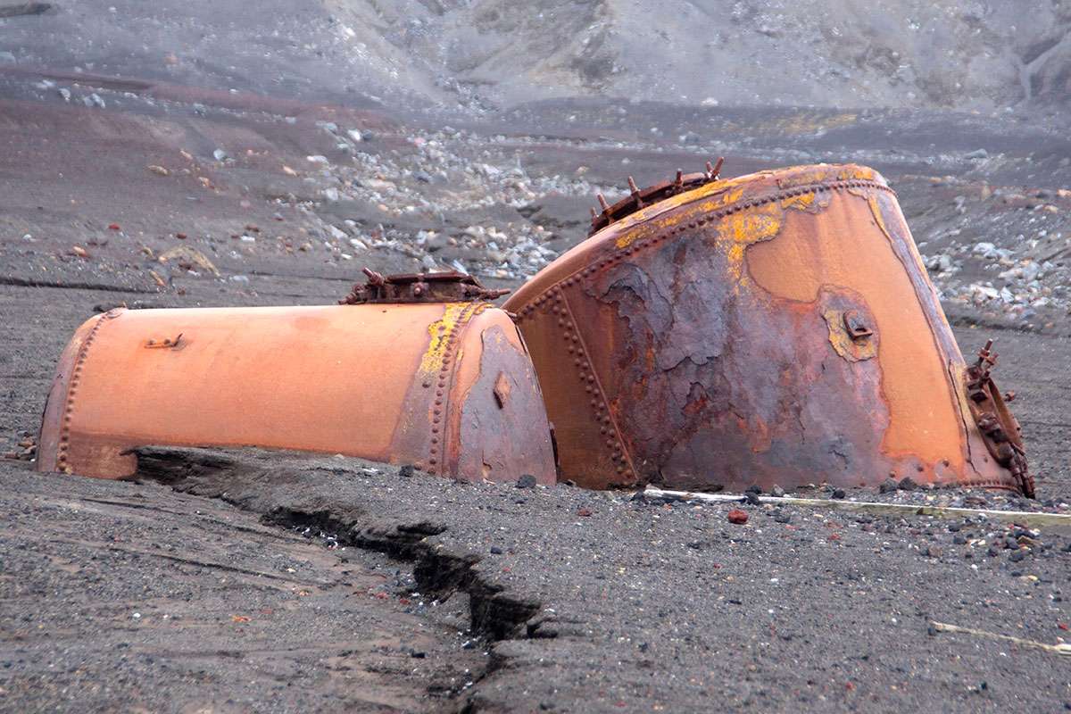 Massive 511 Billion Barrel Oil Reserve Discovered in Antarctica Sparks Climate and Geopolitical Concerns 