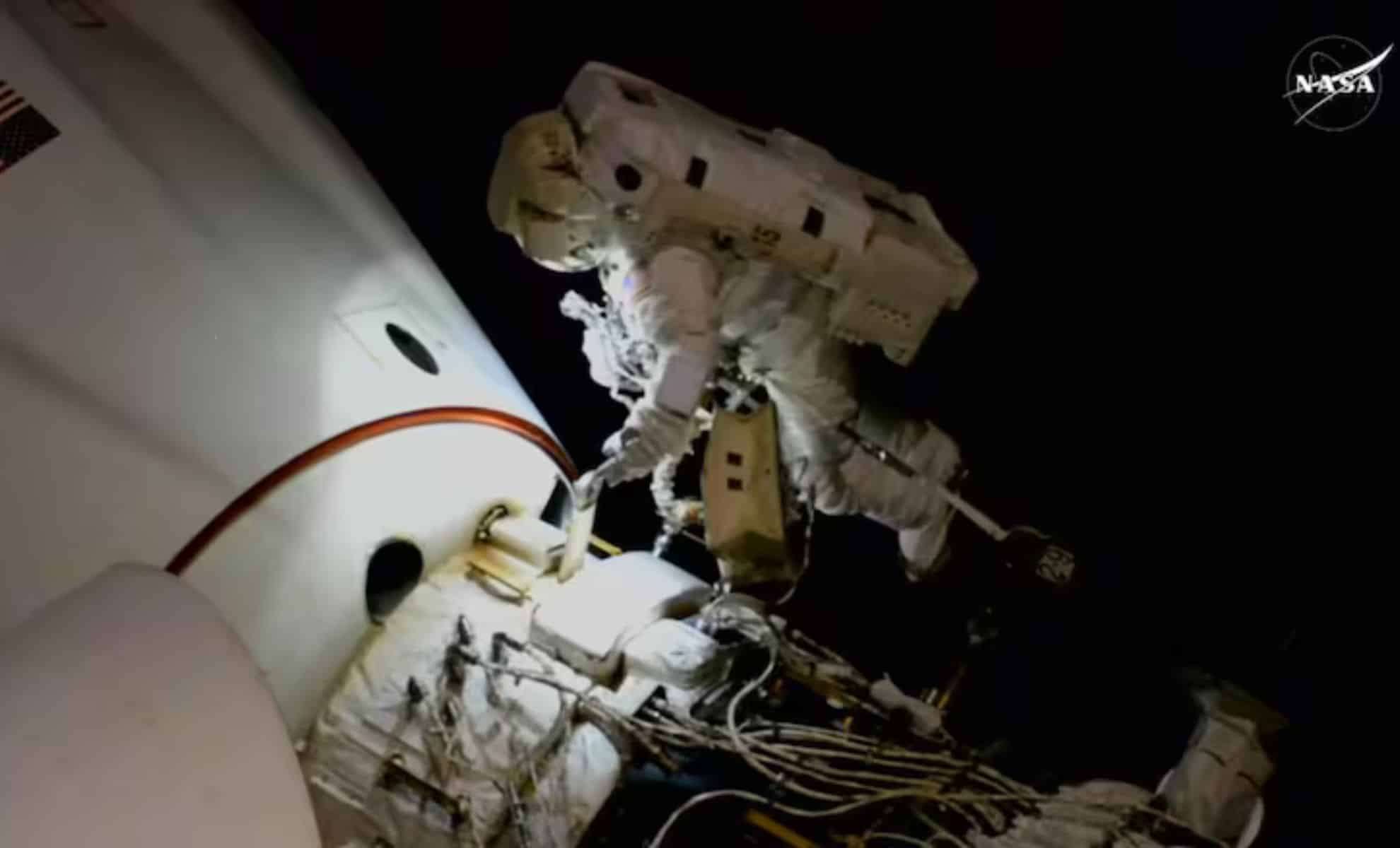NASA Astronaut Extends ISS Mission, Successfully Performs Crucial Spacewalk 