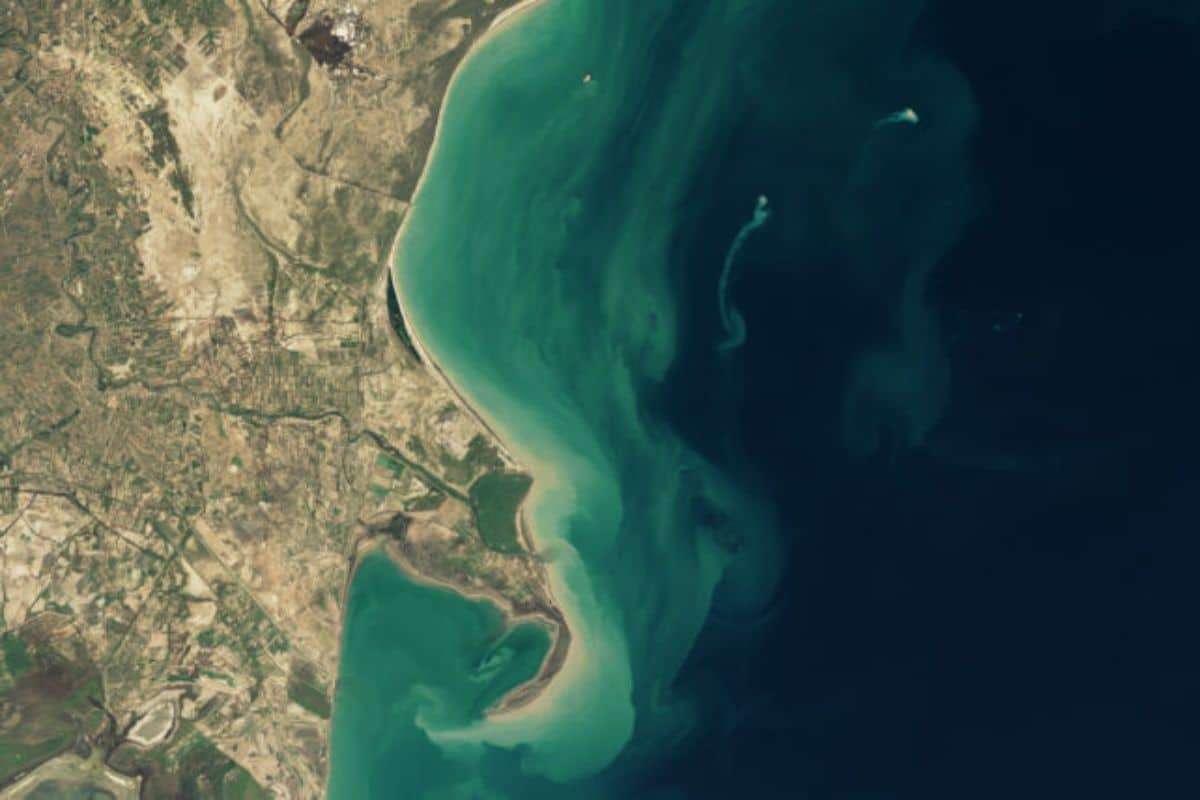 The Caspian’s Elusive Island: Unraveling the Mystery of the Vanishing Landmass 