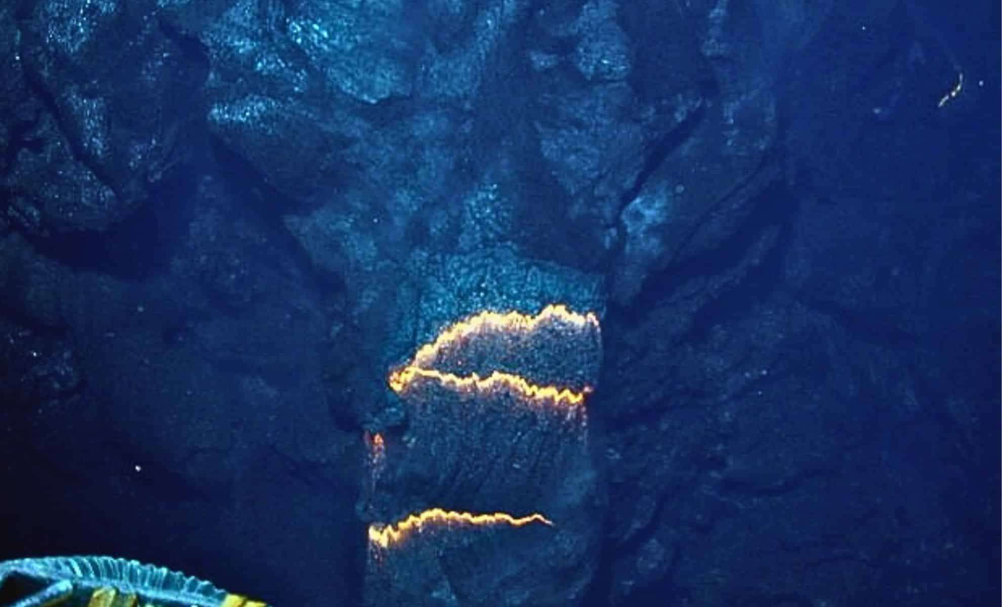 Axial Seamount: The Northeast Pacific’s Underwater Volcano Poised to Erupt Soon 