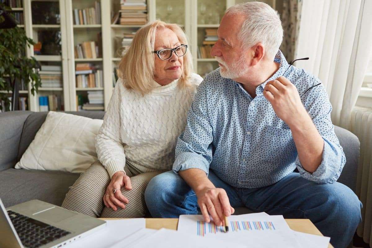 5 Evening Rituals That Boost Happiness in Retirement 