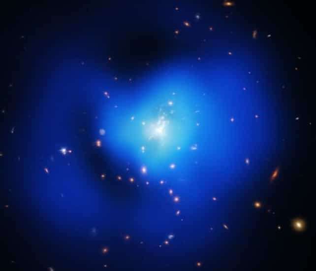 chandra_hubble_phoenix-341171247c336c7fb7af4915a206a138.jpg
