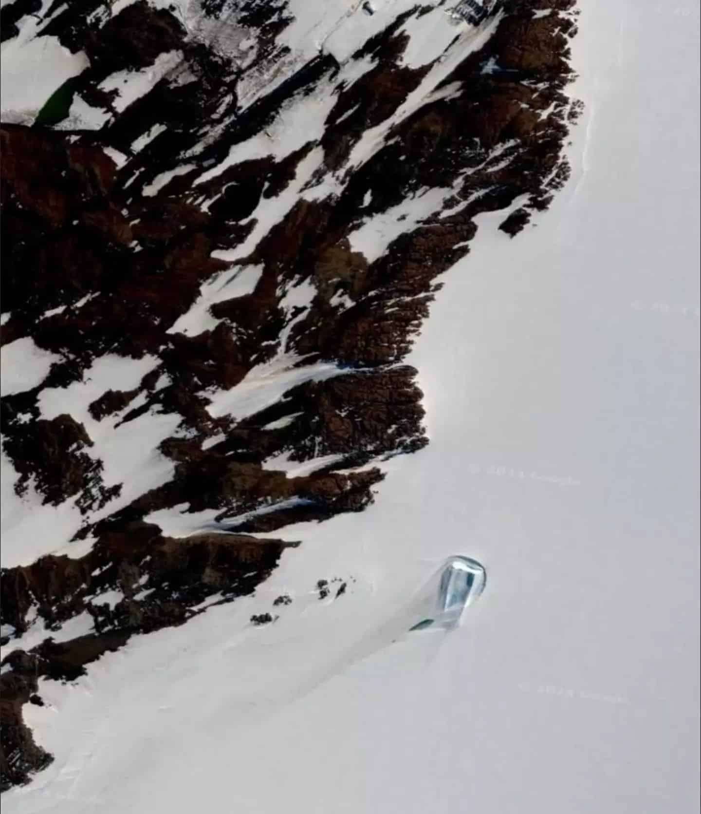 The-mysterious-doorway-sparked-a-host-of-conspiracy-theories-Google-Maps-ca9c9dcd0533f405e37d192ecba6a6cc.jpeg