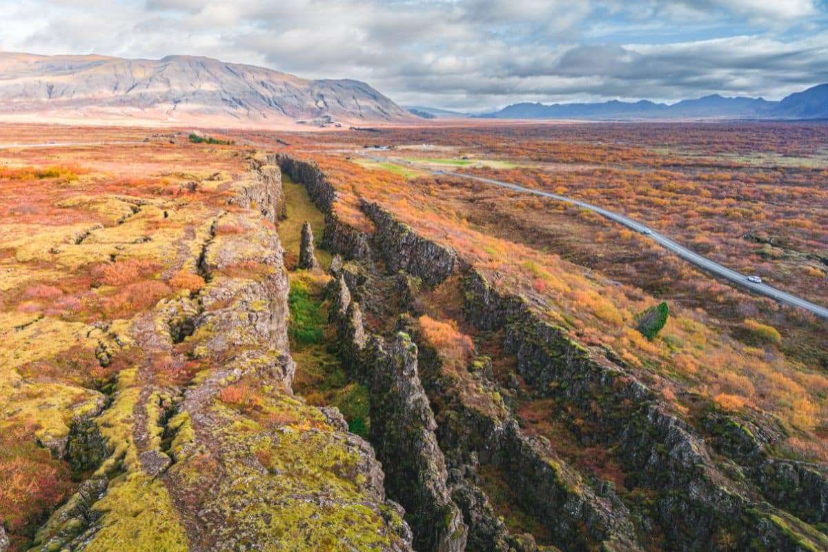 Researchers Rediscover Ancient Tectonic Mega-Plate Lost 20 Million Years Ago 
