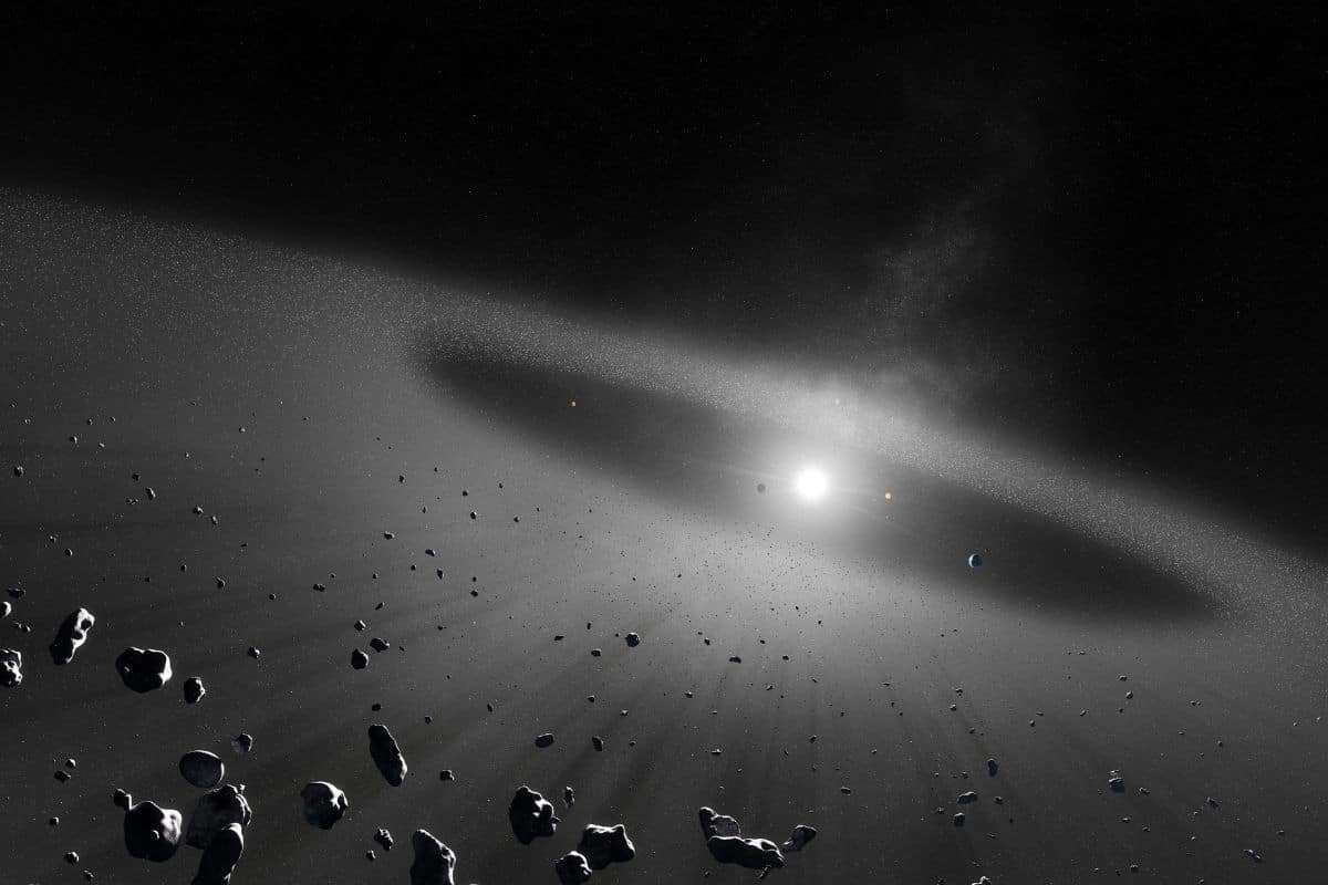 Ancient Asteroid Dust Reveals Early Solar System's Magnetic Secrets 