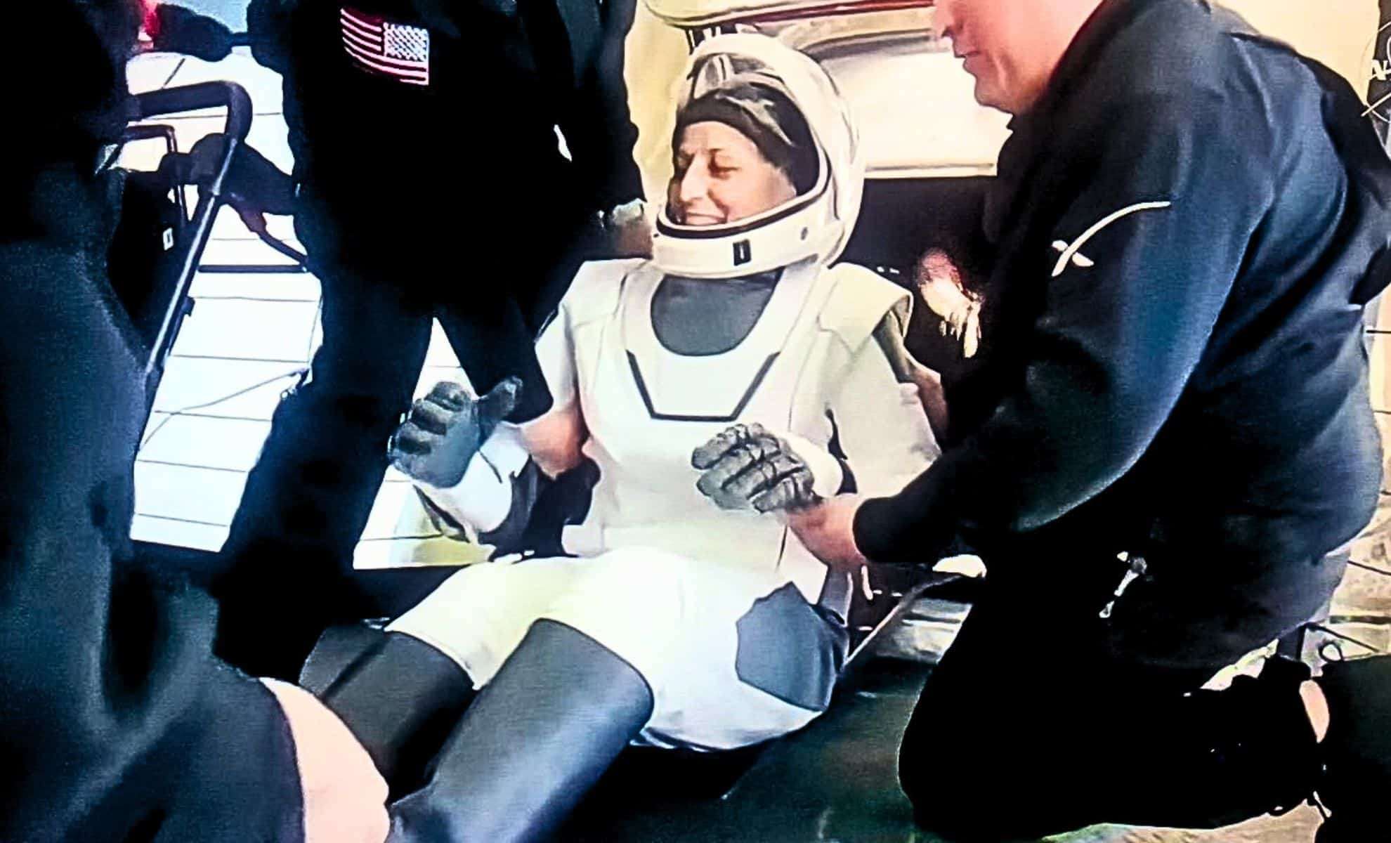 Stark Before-and-After Images Highlight Physical Strain on Astronauts After 9-Month ISS Mission 
