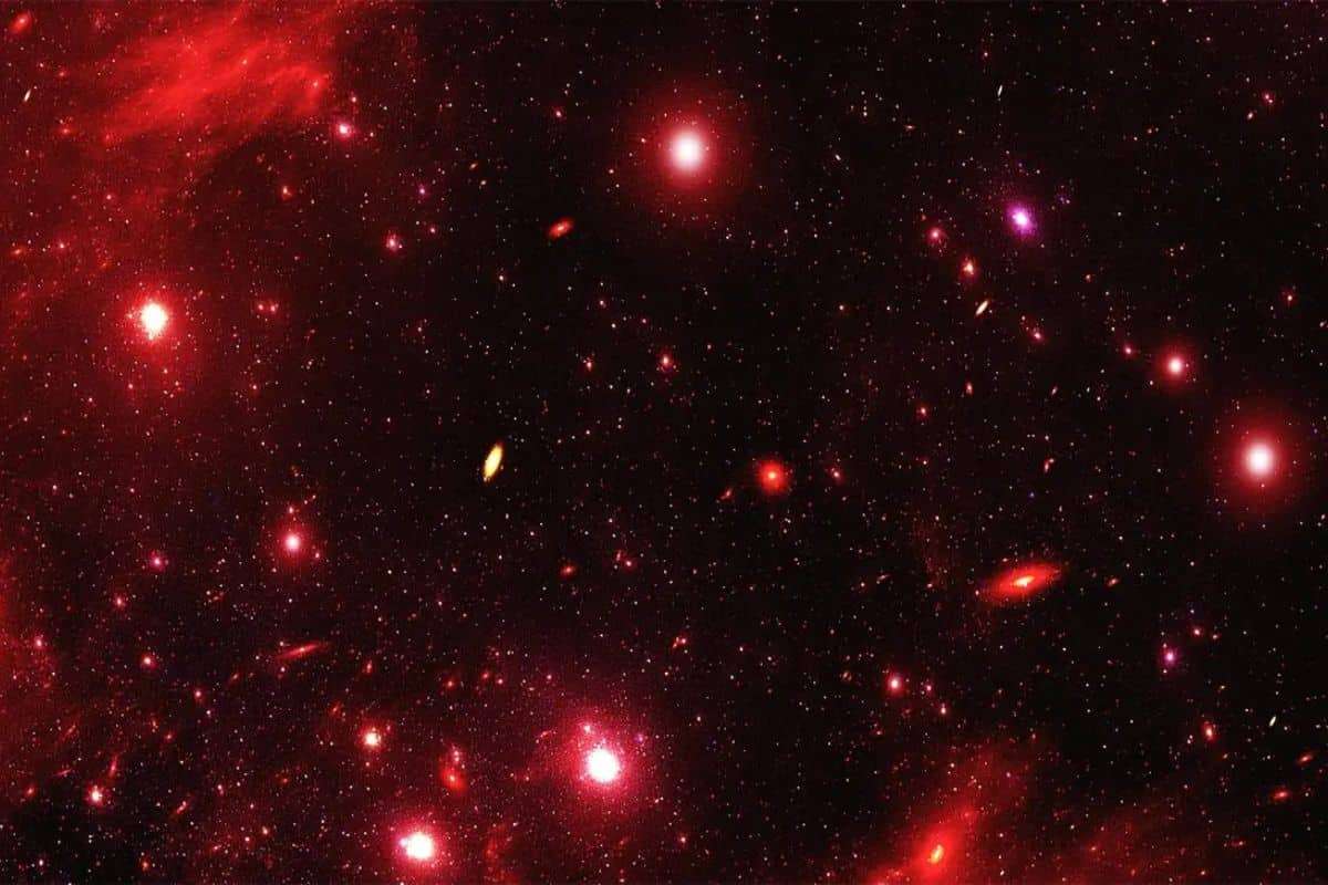 Webb Telescope Discovers Mysterious Compact Red Light Sources in Deep Space 