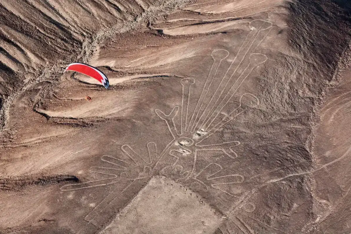 AI-Nazca-lines-3c980fa24341a090c7fa6530a2507779.webp