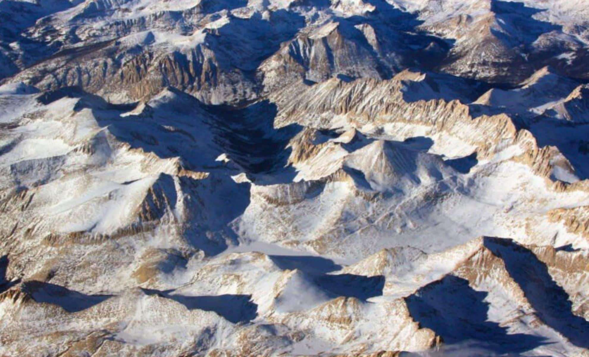 Scientists Uncover Active Crustal Detachment Beneath Sierra Nevada Mountains 