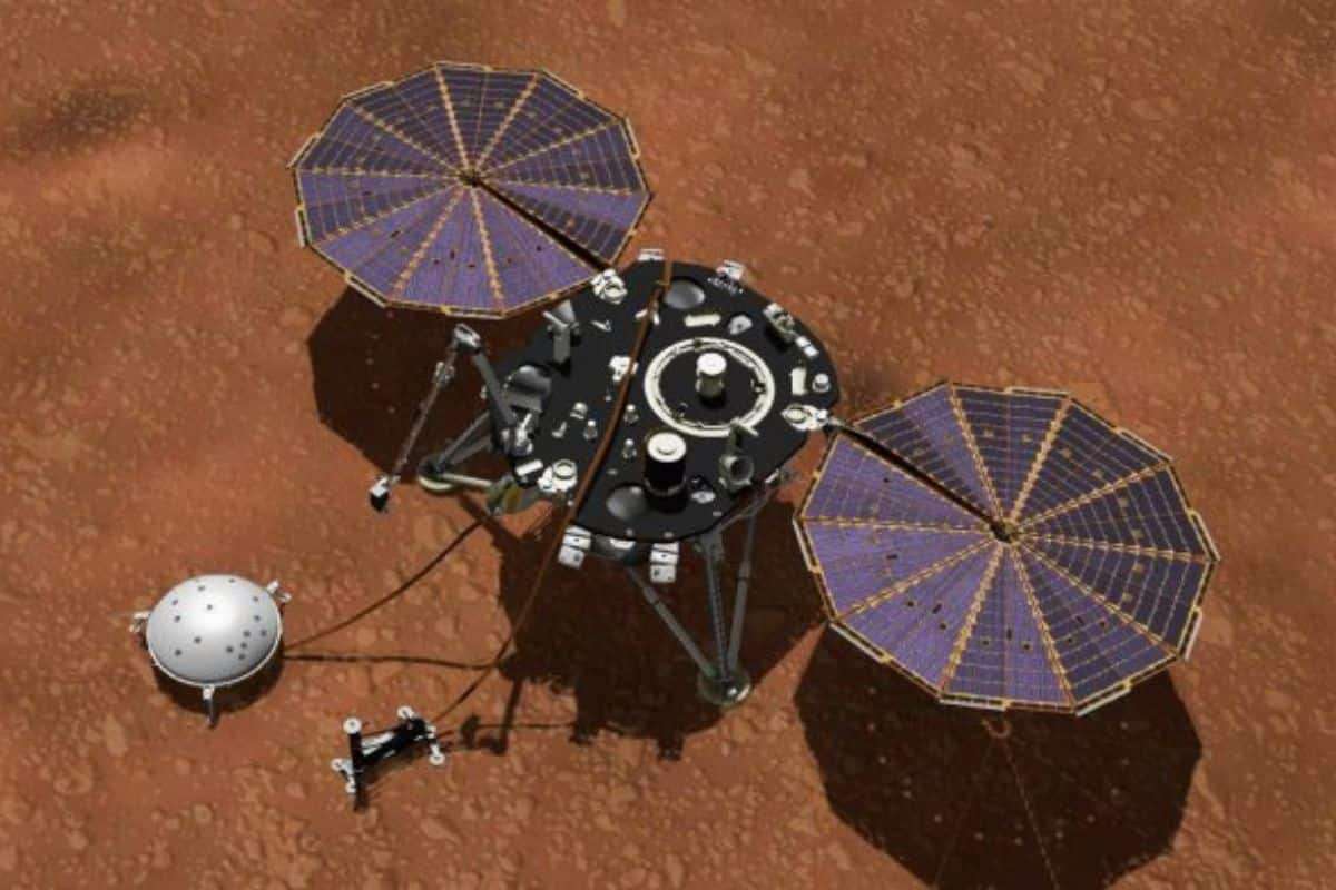 New Seismic Discoveries Suggest Liquid Water and Potential Life on Mars Today 
