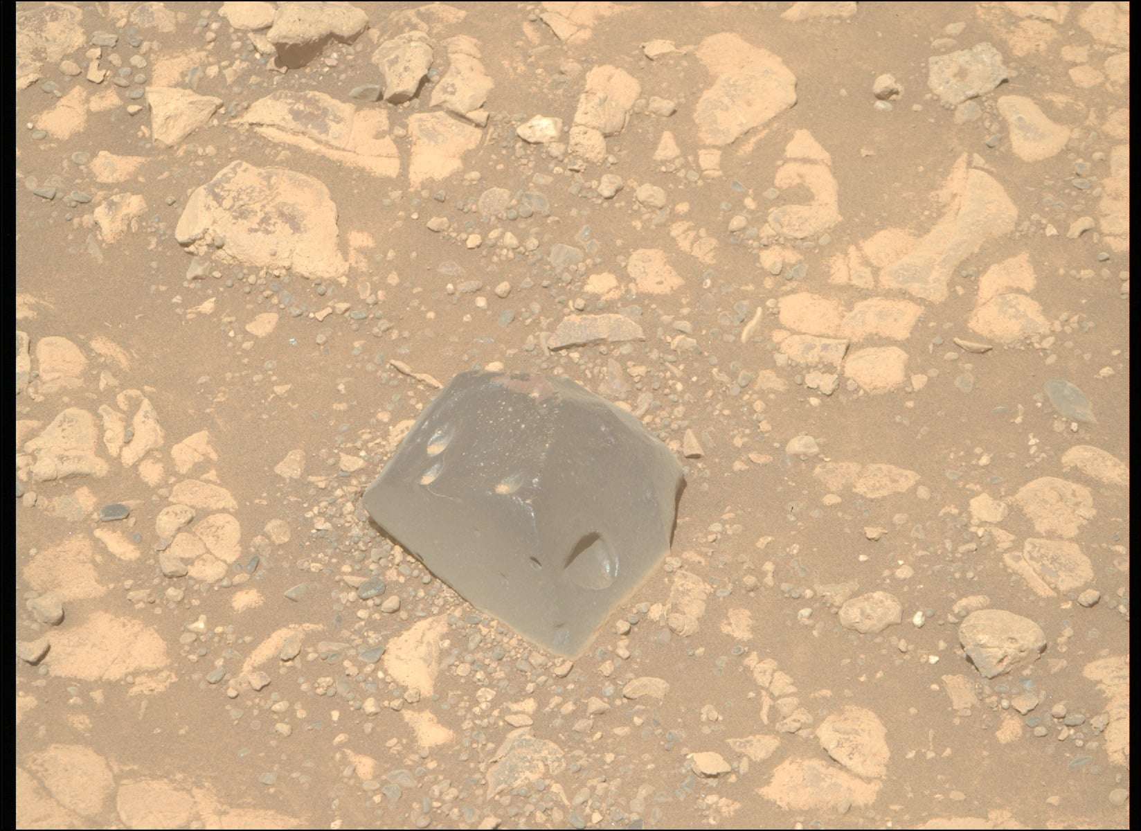nasas-perseverance-rover-discovers-a-strange-skull-hill-rock-on-mars-suspects-it-came-from-elsewhere-aaf601574e438116d634a90e59445f18.jpeg