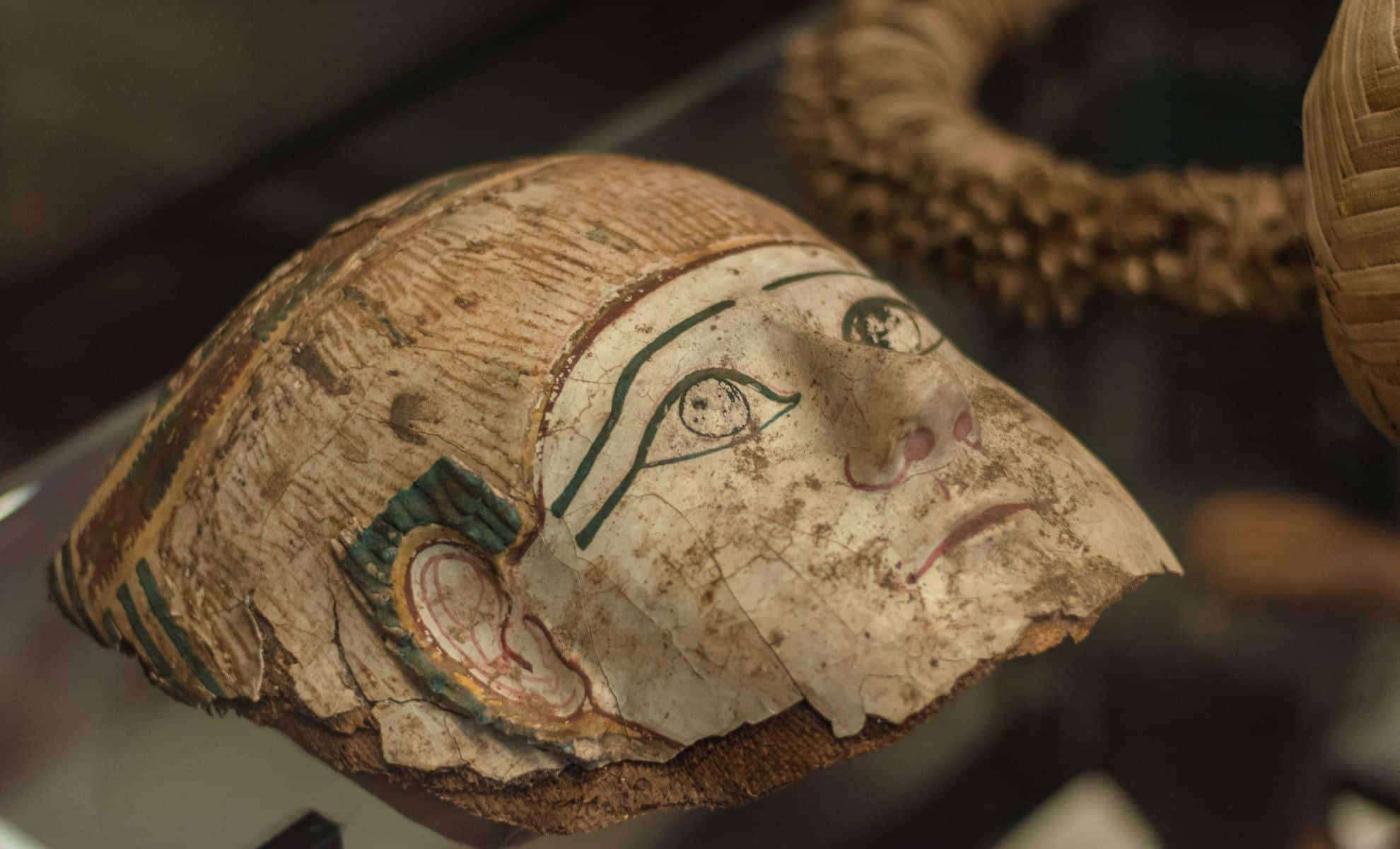 Ancient Spirit Cave Mummy Rewrites North American History 