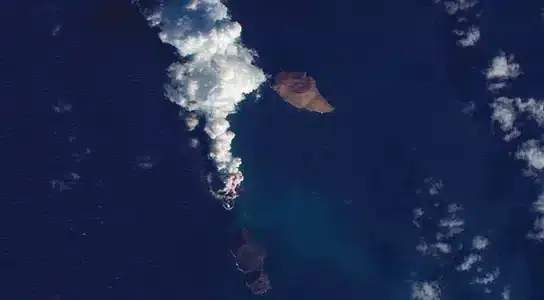 New Island Emerges in the Red Sea Following Rapid Volcanic Eruption 
