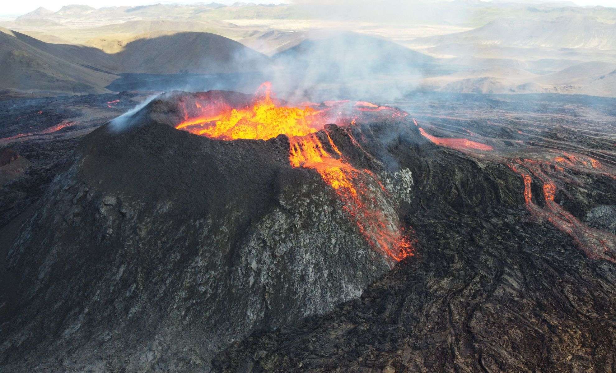 How Silent Shifts in Anak Krakatau Sparked a Deadly Tsunami After 12 Years 