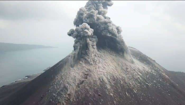 AnakKrakatau-e94d95d592937de5b542882dc8c1e931.jpg