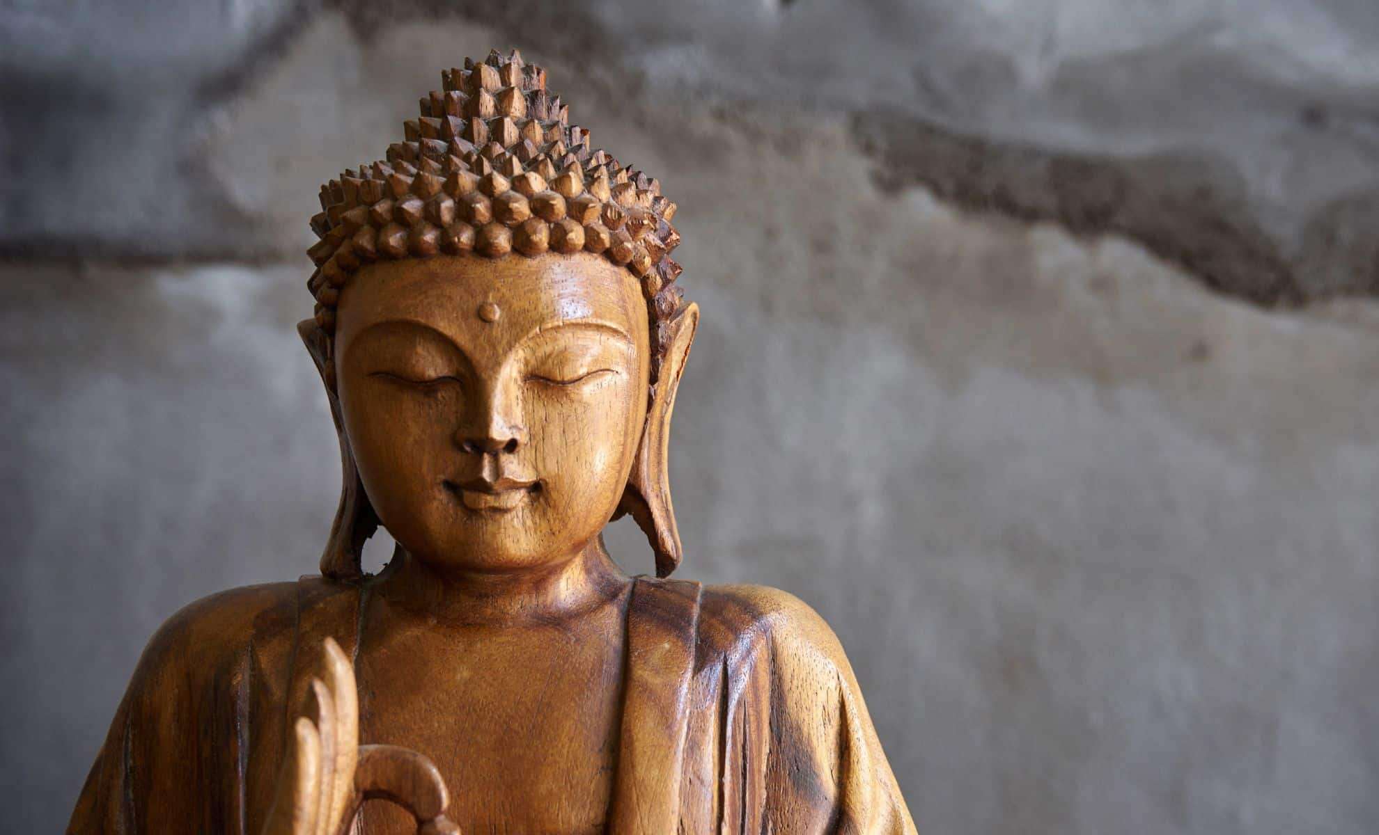 Unearthing a 1,300-Year-Old Cache of Gold Beneath Thailand’s Reclining Buddha 