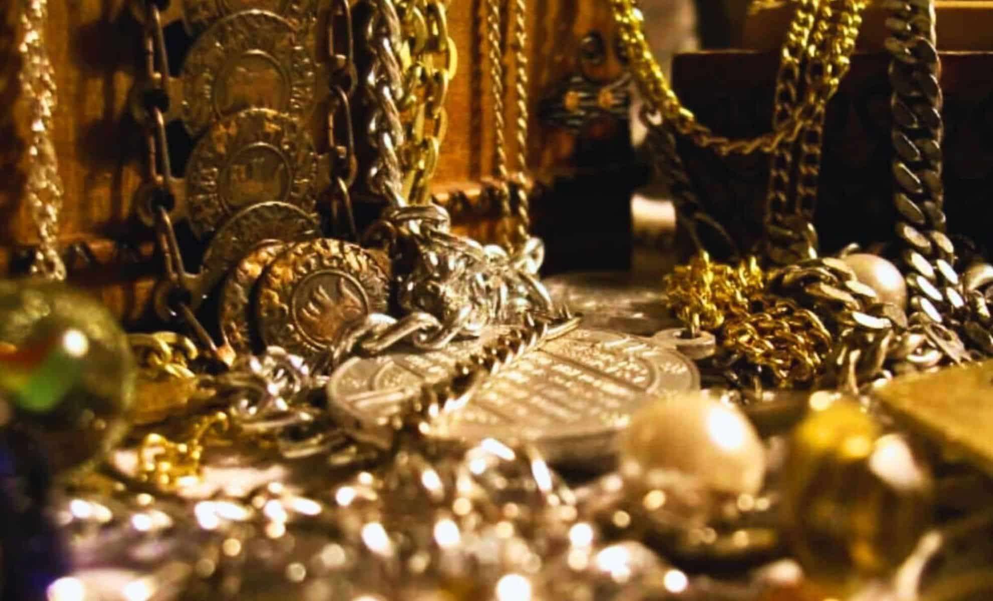 Priceless Gold Coin Hoard Valued at $160 Million Revealed After 50 Years Underground 