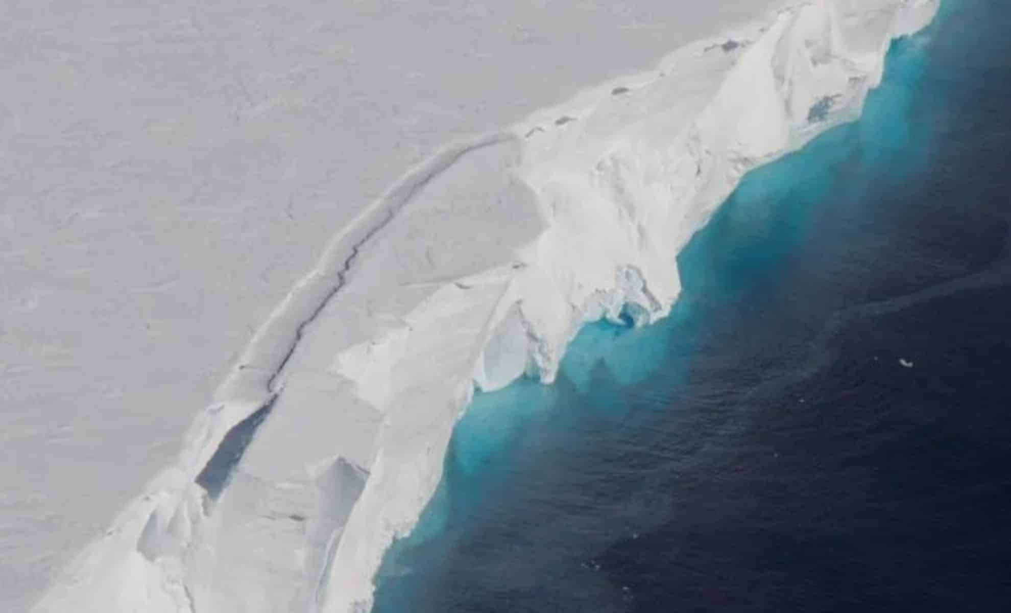 Researchers Identify Intense Winds Accelerating Meltdown of Key Antarctic Glaciers 